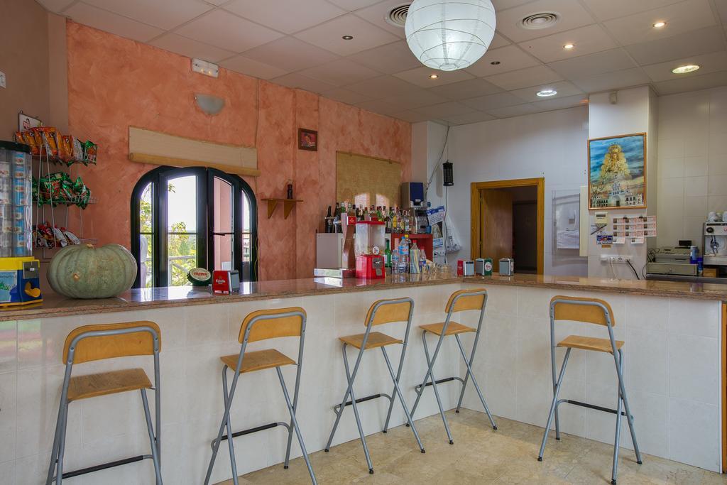 Camping La Sierrecilla Humilladero Bagian luar foto
