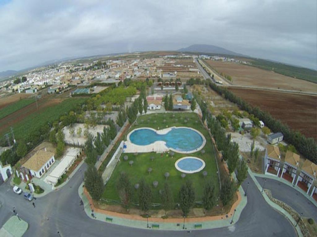 Camping La Sierrecilla Humilladero Bagian luar foto